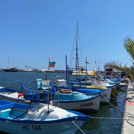 アパート Panorama Bay 20 Fancy スヴェティ・ヴラス