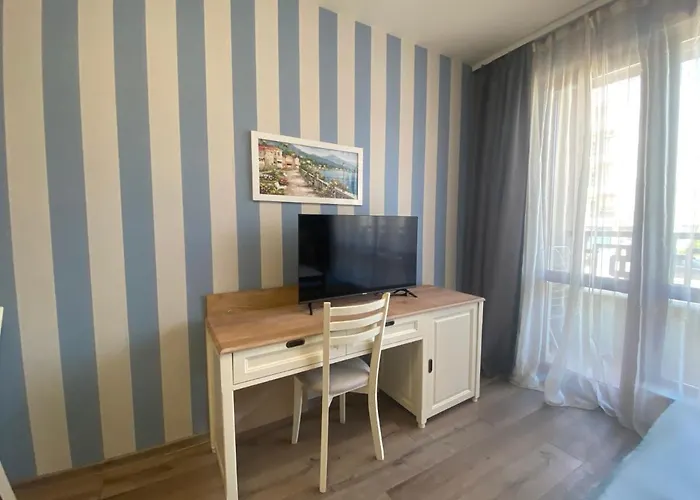 Panorama Bay 20 Fancy Апартаменти