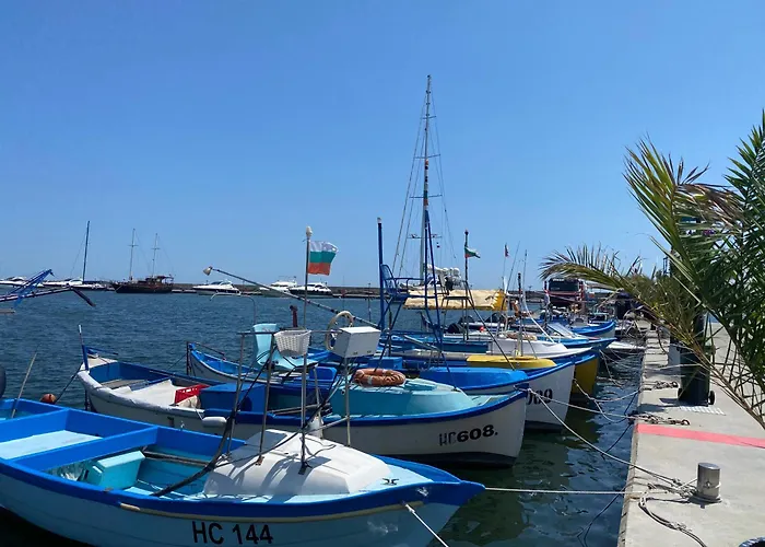 Апартаменти Panorama Bay 20 Fancy Светий Влас